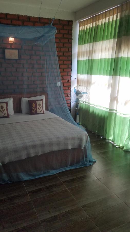 Ayubo Ella - Bed & Breakfast Bagian luar foto