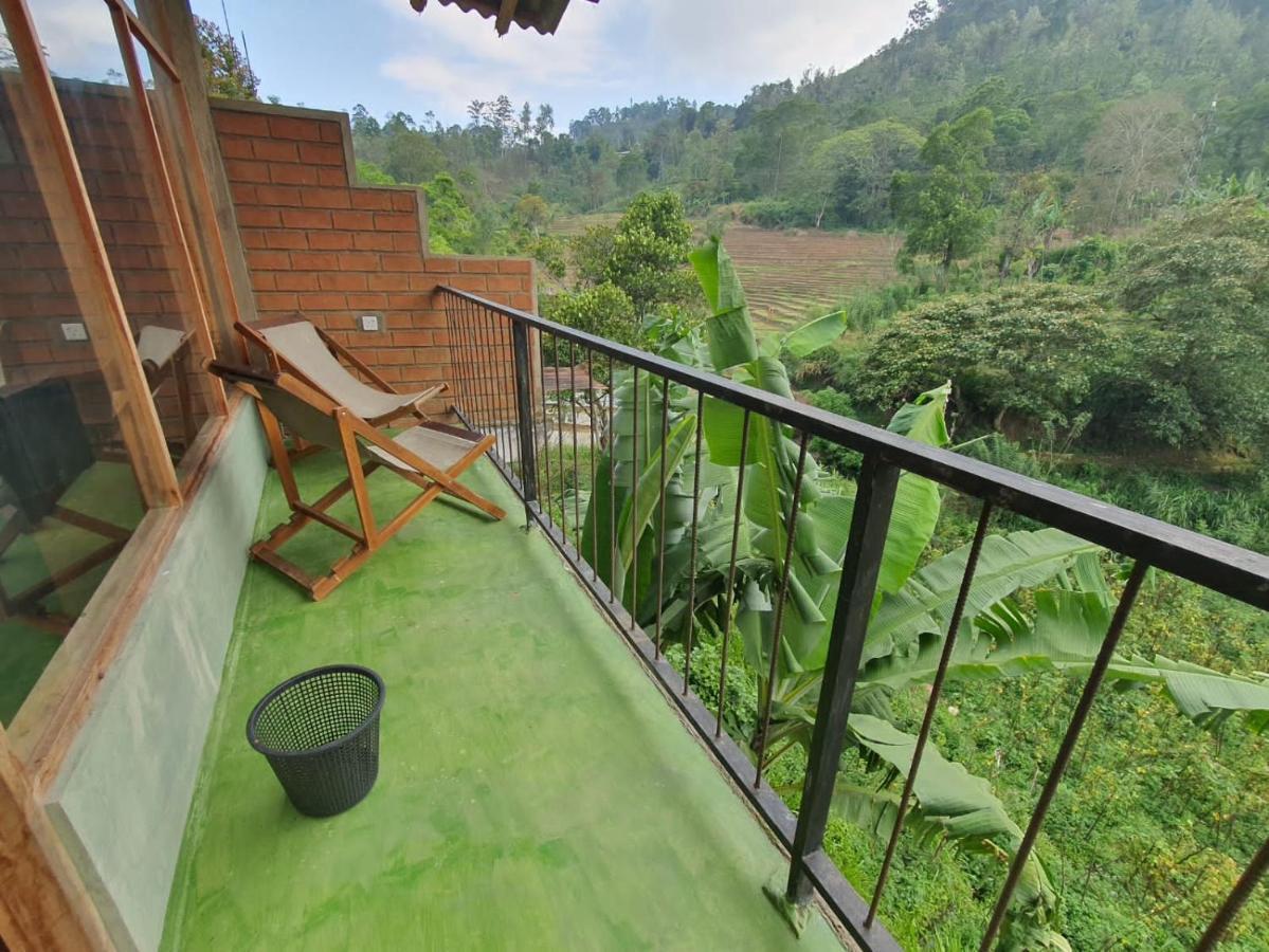 Ayubo Ella - Bed & Breakfast Bagian luar foto